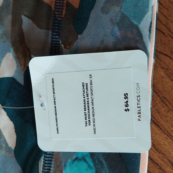 Fabletics Sports Bra - Picture 4 of 6